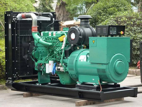 衡南710kw康明斯柴油发电机组图片 衡南710kw康明斯柴油发电机组图片